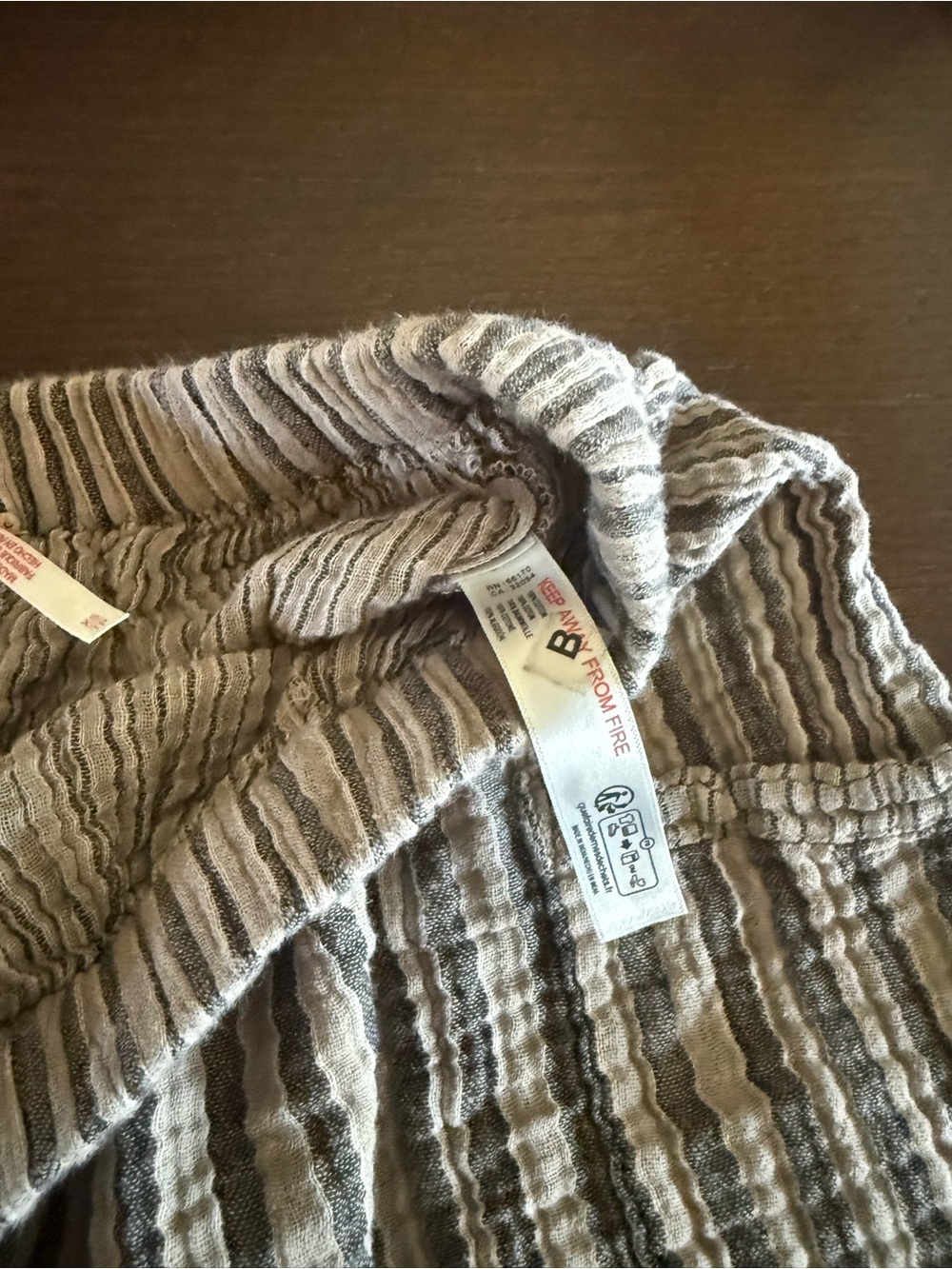 Free People Quinn Pants. 2 pairs ivory and charcoal combo XS - Picture 3 of 8